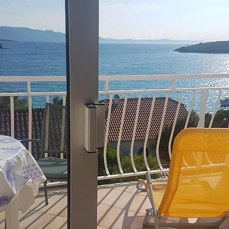 Blue Sea Blue Sky Daire Lovište Dış mekan fotoğraf