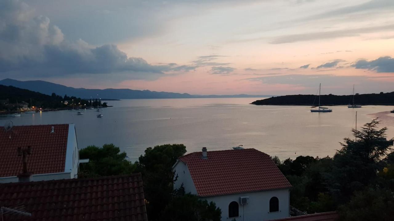 Blue Sea Blue Sky Daire Lovište Dış mekan fotoğraf